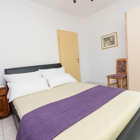 Apartments Glorija โรกอซนิซา ภายนอก รูปภาพ